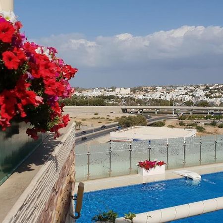 Coral Muscat Hotel And Apartments Buitenkant foto