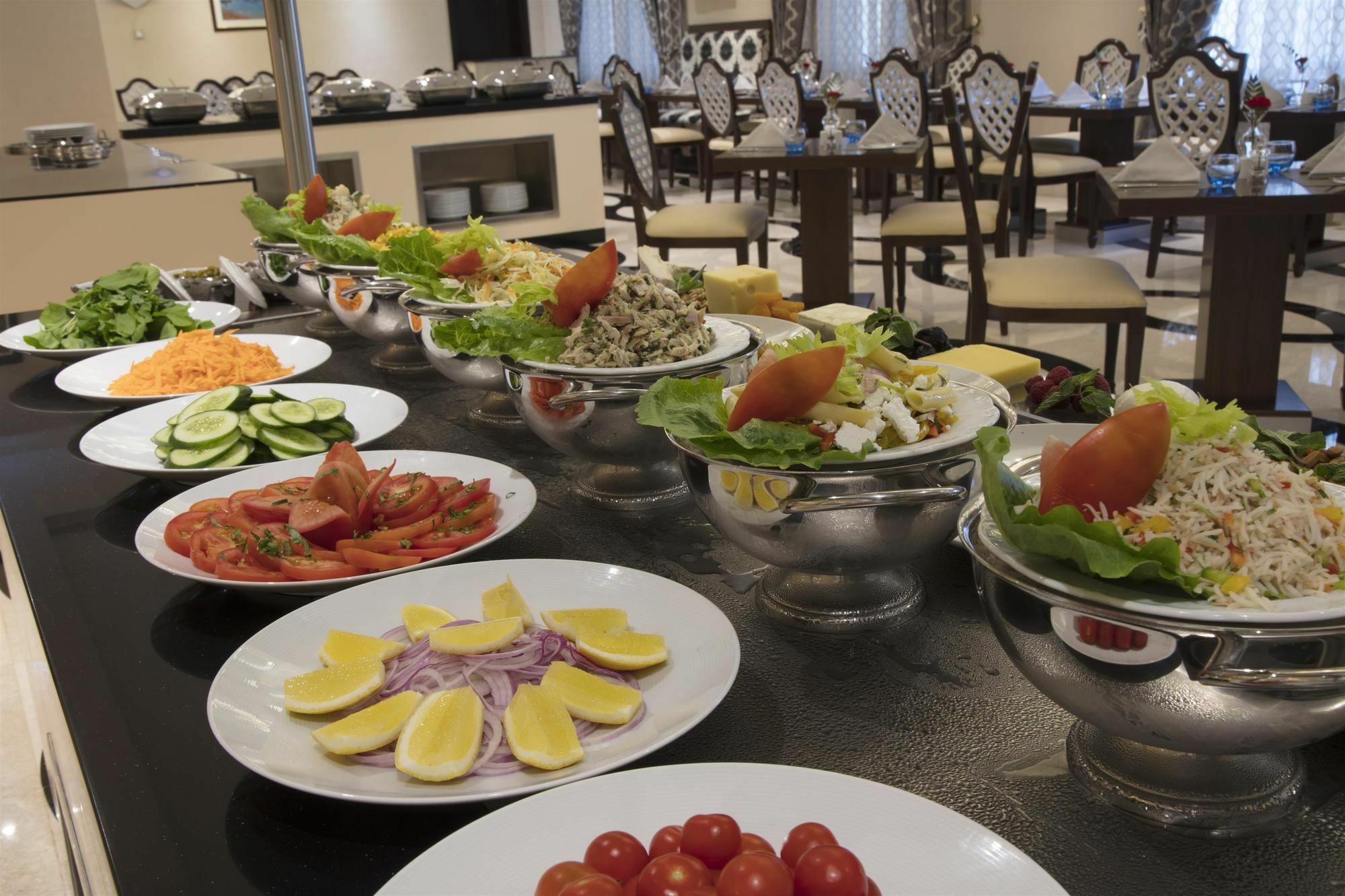 Coral Muscat Hotel And Apartments Buitenkant foto